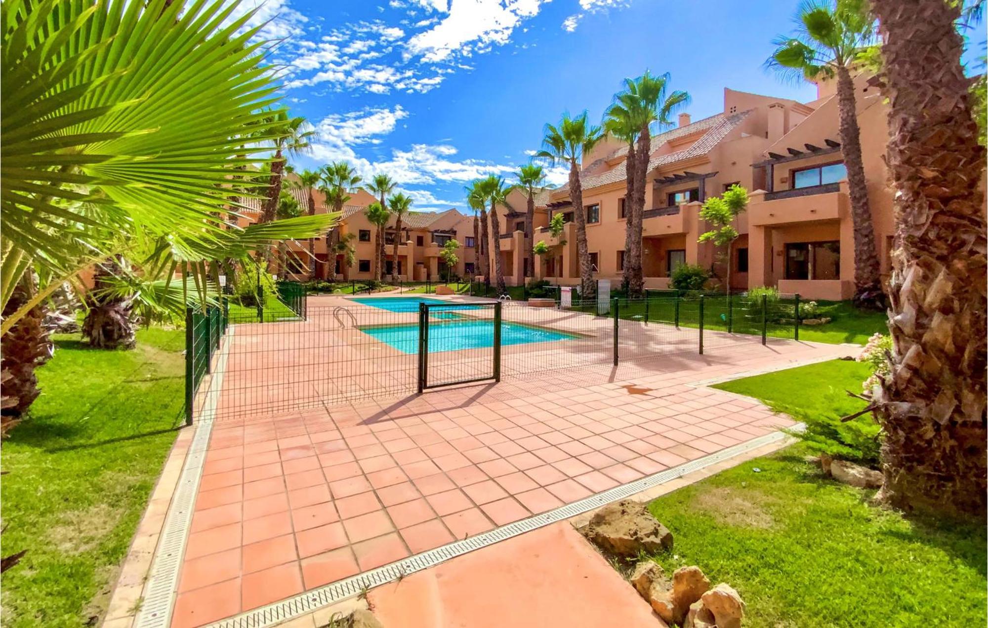 Lovely Apartment In Los Alcazares With Kitchen Extérieur photo