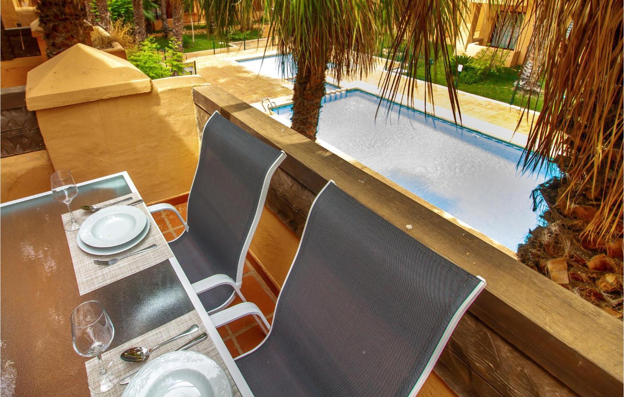 Lovely Apartment In Los Alcazares With Kitchen Extérieur photo