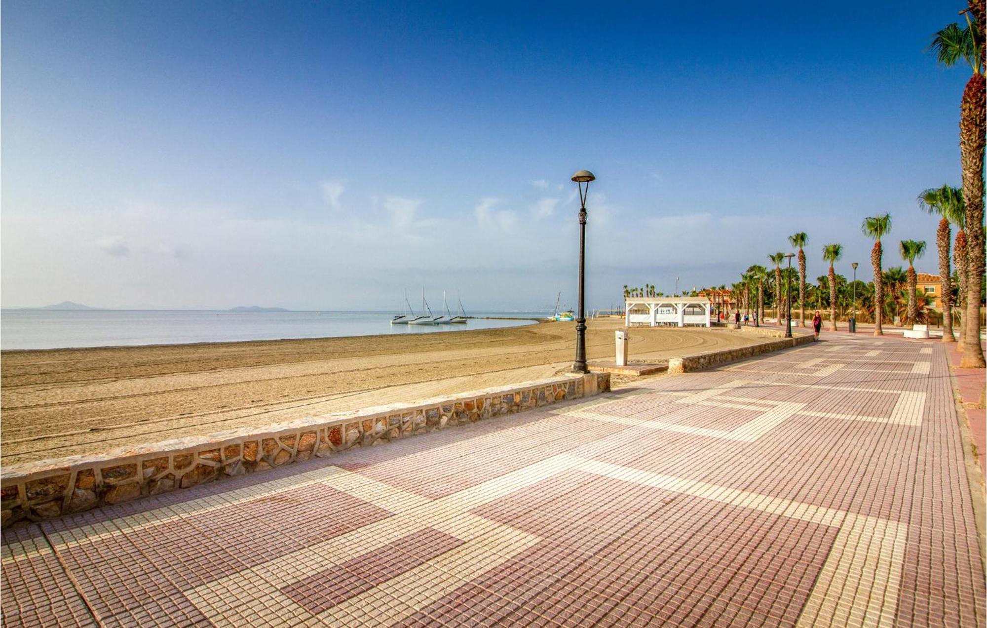 Lovely Apartment In Los Alcazares With Kitchen Extérieur photo