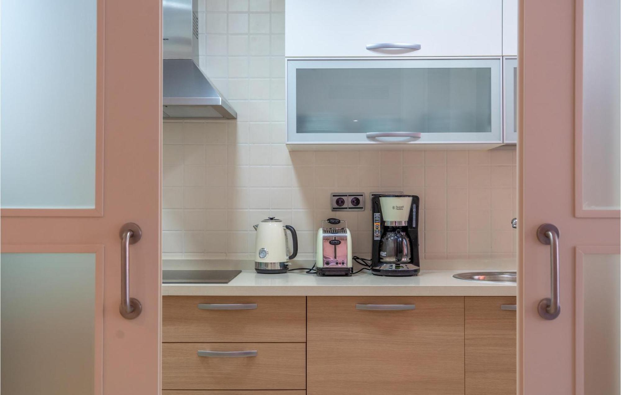 Lovely Apartment In Los Alcazares With Kitchen Extérieur photo